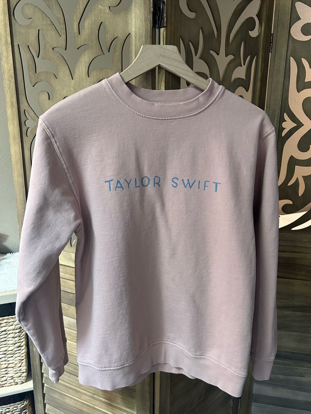 TAYLOR SWIFT 1989 Graphic Sweatshirt Taylors Version S